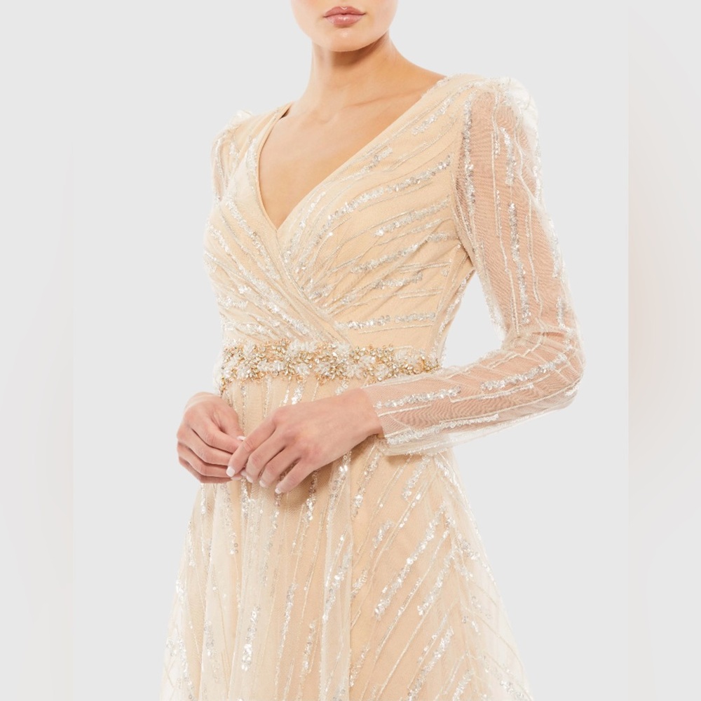 NWT $498 MAC DUGGAL Long Sleeve Gown with Silver Sequin DRESS PLUS 67859 - Picture 3 of 5